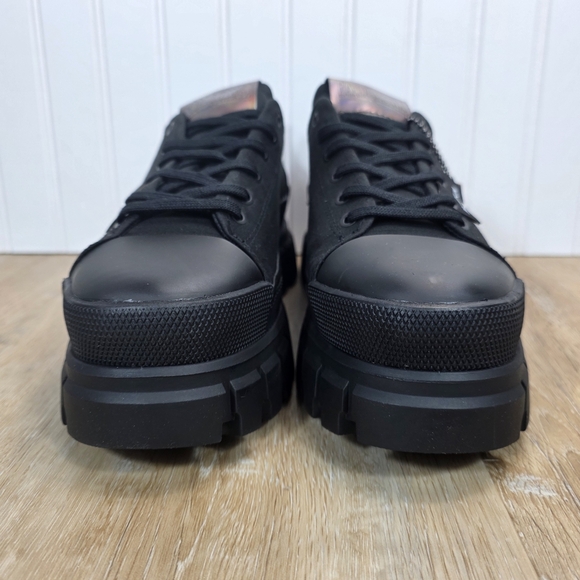 Palladium Revolt LO TX Women's Black On Black Low-Top Chunky Sole Sneakers 8 - Picture 2 of 7